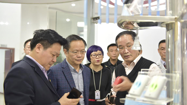 市長(zhǎng)劉志仁、農(nóng)行湖南省分行行長(zhǎng)陶偉梁來(lái)公司調(diào)研