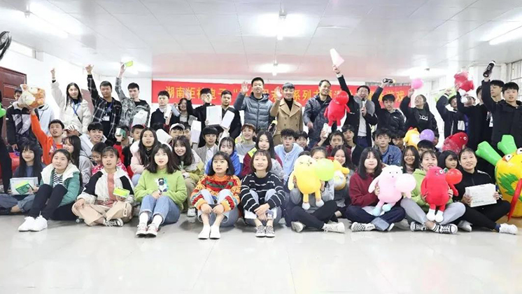 漲！漲！漲！炬神電子漲工資啦……