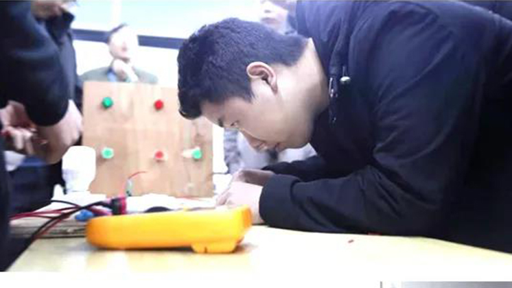 校企合作·產(chǎn)教融合之“重實(shí)操、練技能”系列主題培訓(xùn)結(jié)訓(xùn)啦……