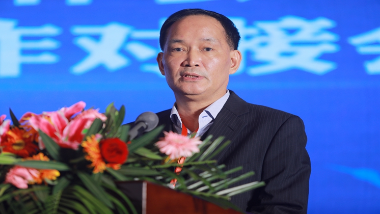 【開放郴州·相約湘臺會】市委副書記、代市長吳巨培為炬神電子點贊，公司董事長楊譓鵬大會發(fā)言